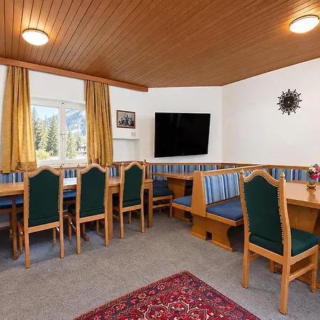 Holiday home Bergheim, Fuegen