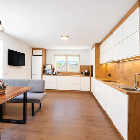 Holiday home Bergheim, Fuegen
