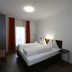 Bergheim, Semesterbostad